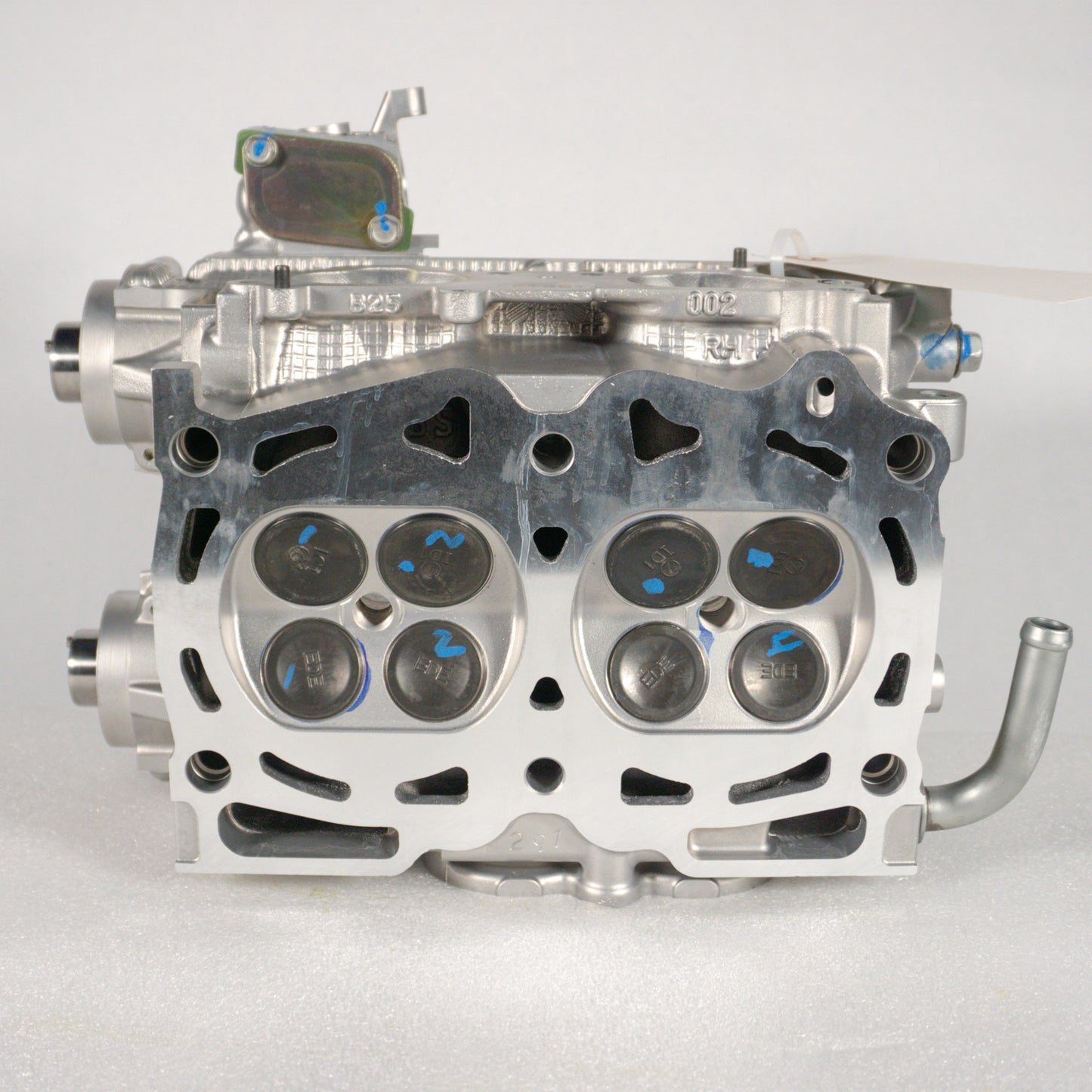 B25 Subaru EJ257/EJ255(v1) Intake AVCS Cylinder Head (Right Side)