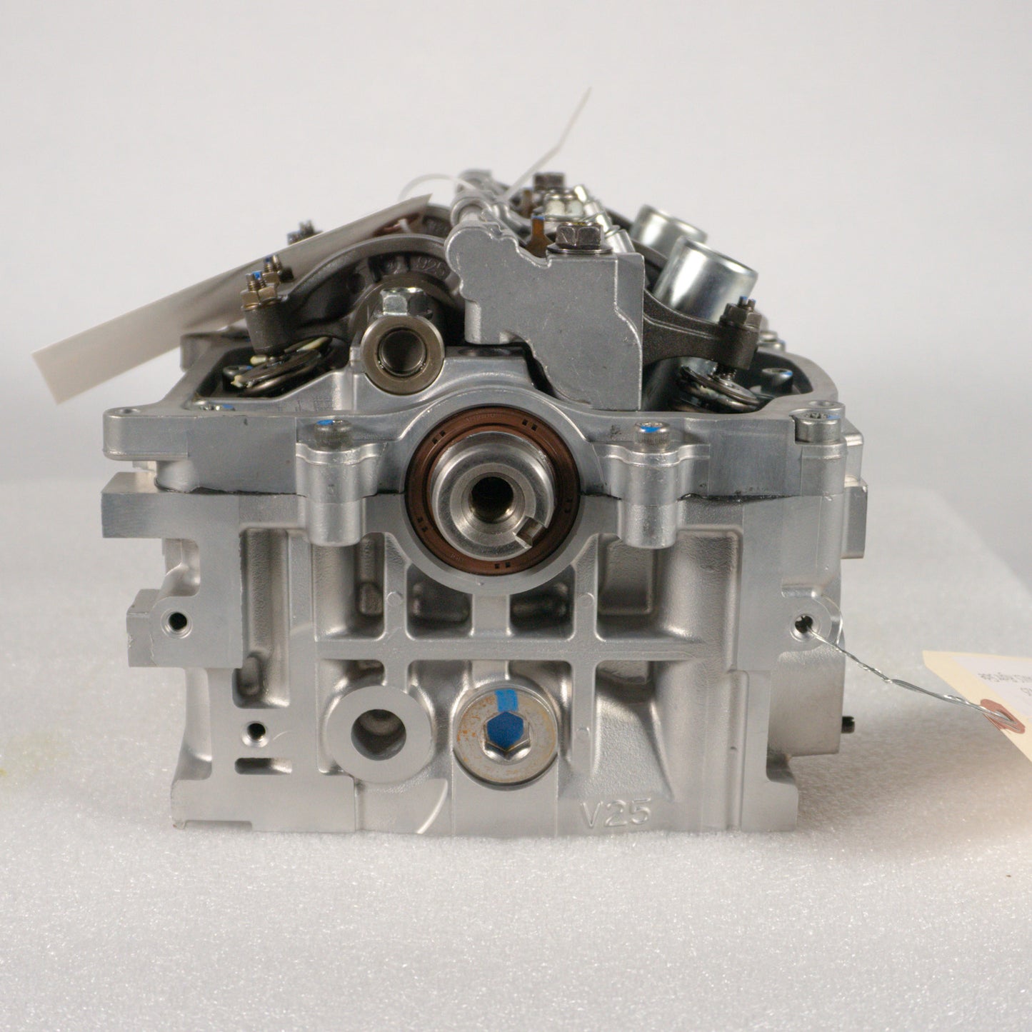 V25 Subaru EJ25 SOHC AVLS Cylinder Head RH