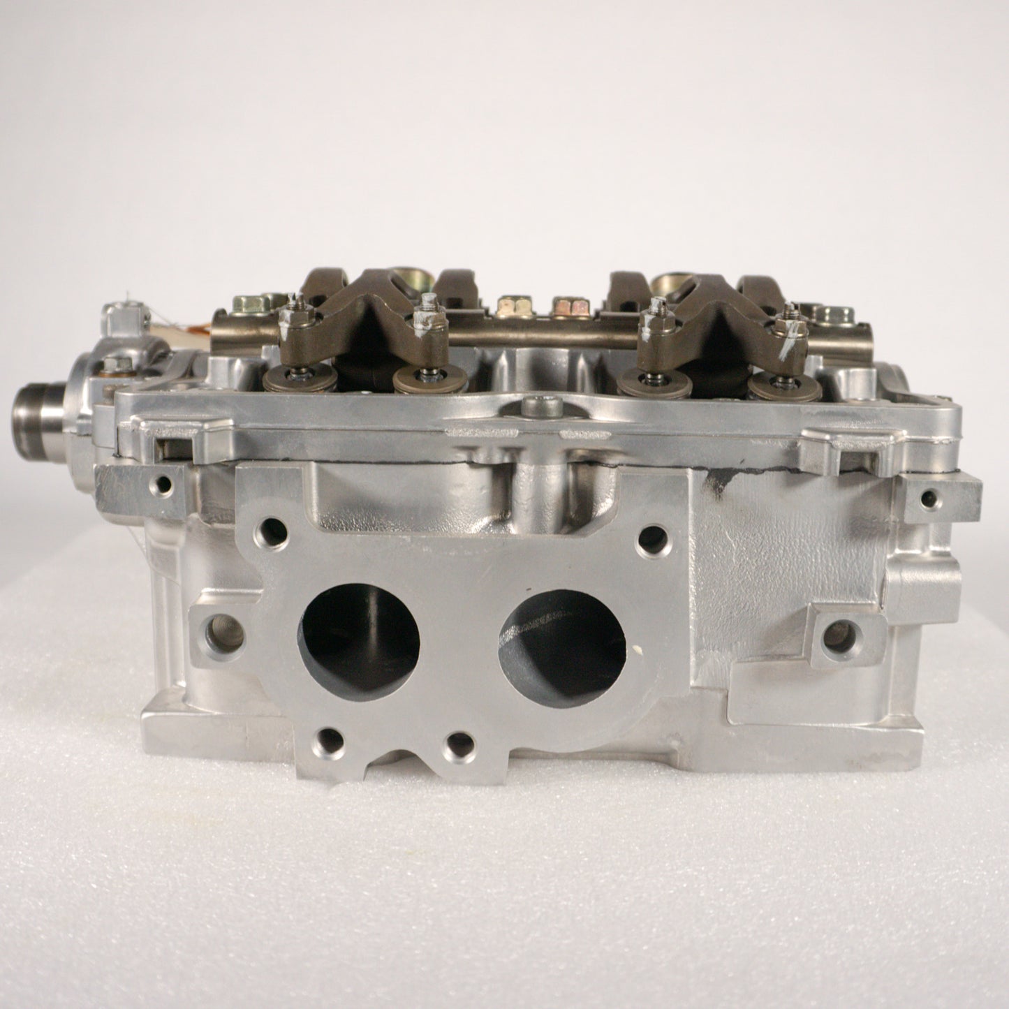 Q25 Subaru EJ25 SOHC Non-AVLS Cylinder Head (Left Side)